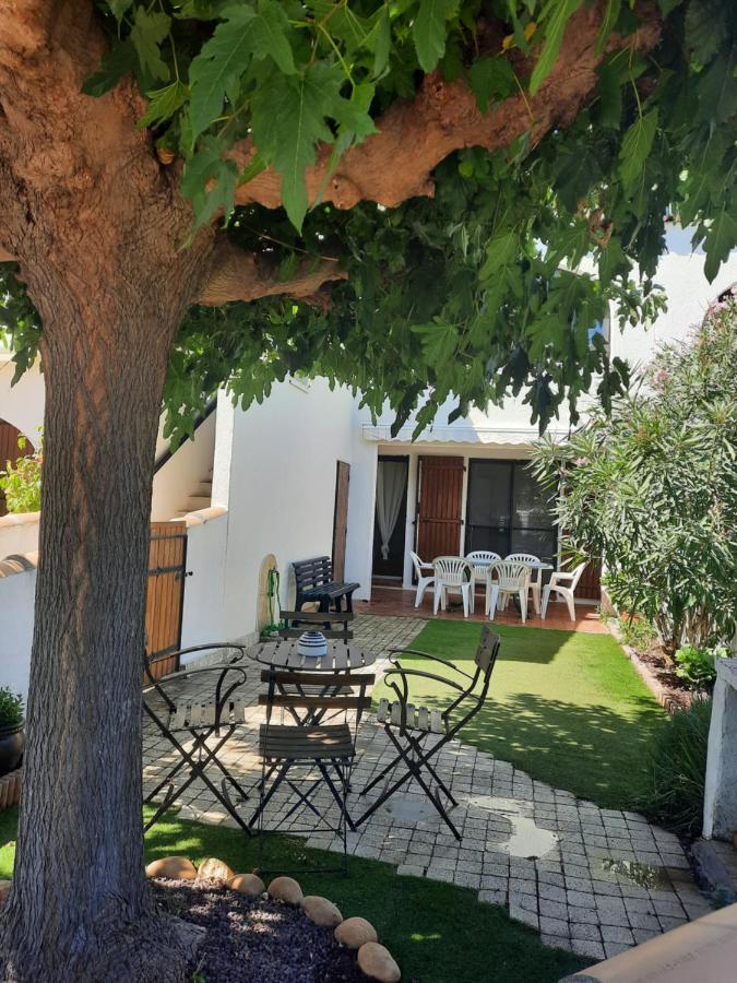 Petit Aux Stes Maries De La Apartmán *